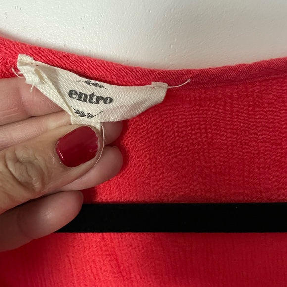 Boutique cutout tank - Picture 3 of 4